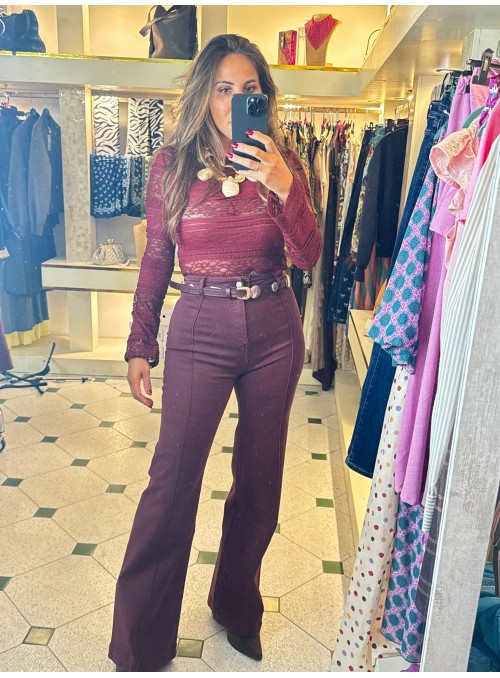 Pantalón tipo tejado con...