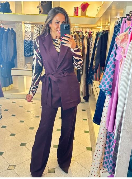 Traje chaleco cruzado